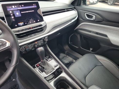 Used 2022 Jeep Compass Latitude w/ Sun and Sound Group image 35