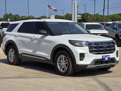 Used 2025 Ford Explorer Active