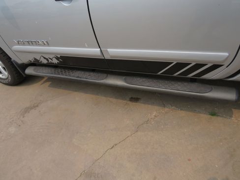 Used 2015 Nissan Titan SV w/ Tow Package image 20