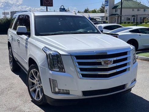Used 2016 Cadillac Escalade Premium AWD/4WD image 10