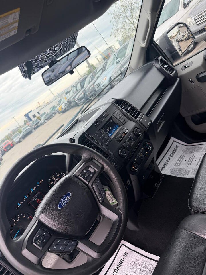 Used 2017 Ford F150 XL w/ Equipment Group 101A Mid AWD/4WD image 21