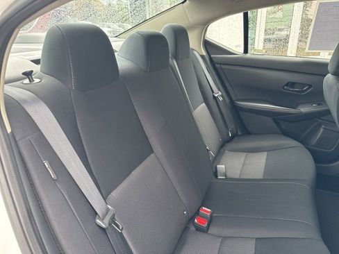Used 2024 Nissan Sentra SV FWD image 20