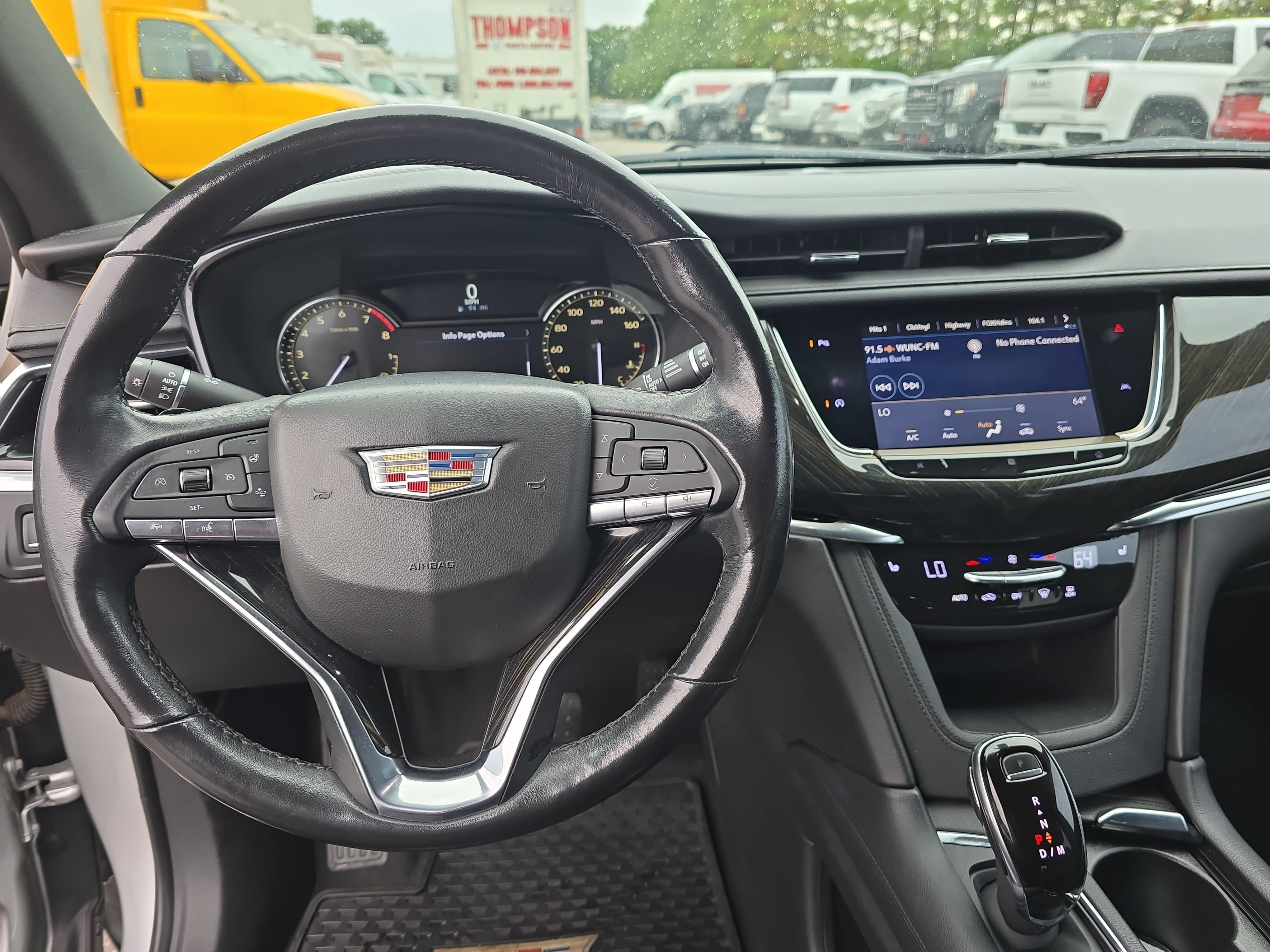 Used 2020 Cadillac XT6 Premium Luxury FWD image 16