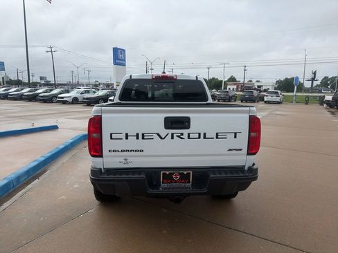 Used 2022 Chevrolet Colorado ZR2 AWD/4WD image 13