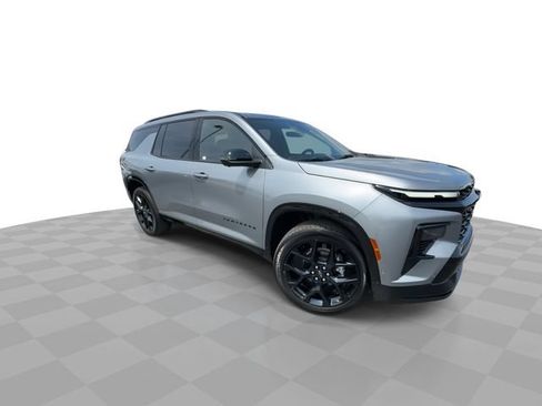 Certified 2026 Chevrolet Traverse RS AWD/4WD image 2