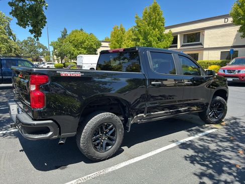 Used 2024 Chevrolet Silverado 1500 Custom Trail Boss AWD/4WD image 7