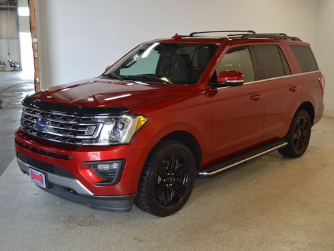 Used 2021 Ford Expedition XLT AWD/4WD image 7