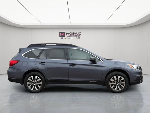 Used 2016 Subaru Outback 3.6R Limited image 2