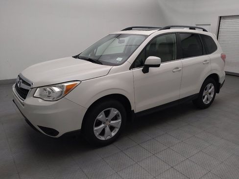 Used 2016 Subaru Forester 2.5i Limited AWD/4WD image 2
