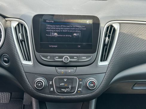 Used 2020 Chevrolet Malibu LS FWD image 12