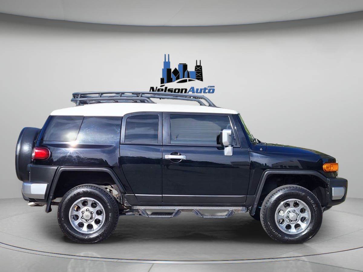 Used 2013 Toyota FJ Cruiser 4WD w/ Convenience Pkg image 3