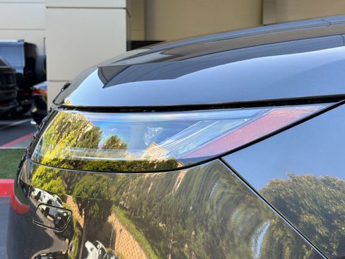 New 2026 Land Rover Range Rover Sport Dynamic SE AWD/4WD image 12