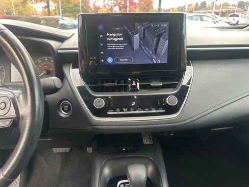 Used 2024 Toyota Corolla SE image 27