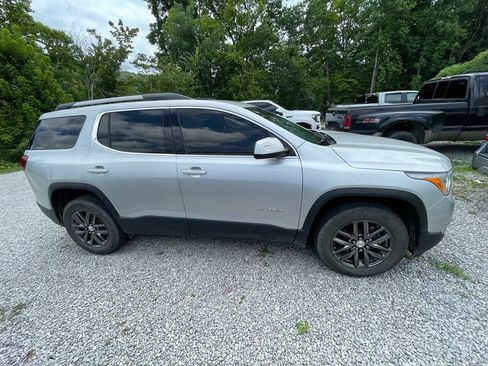 Used 2018 GMC Acadia SLT AWD/4WD image 4