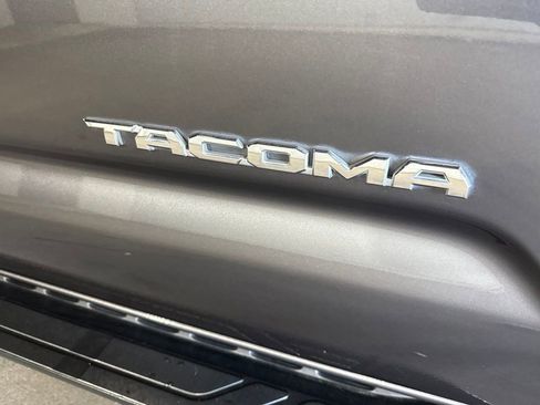 Used 2023 Toyota Tacoma TRD Sport RWD image 9