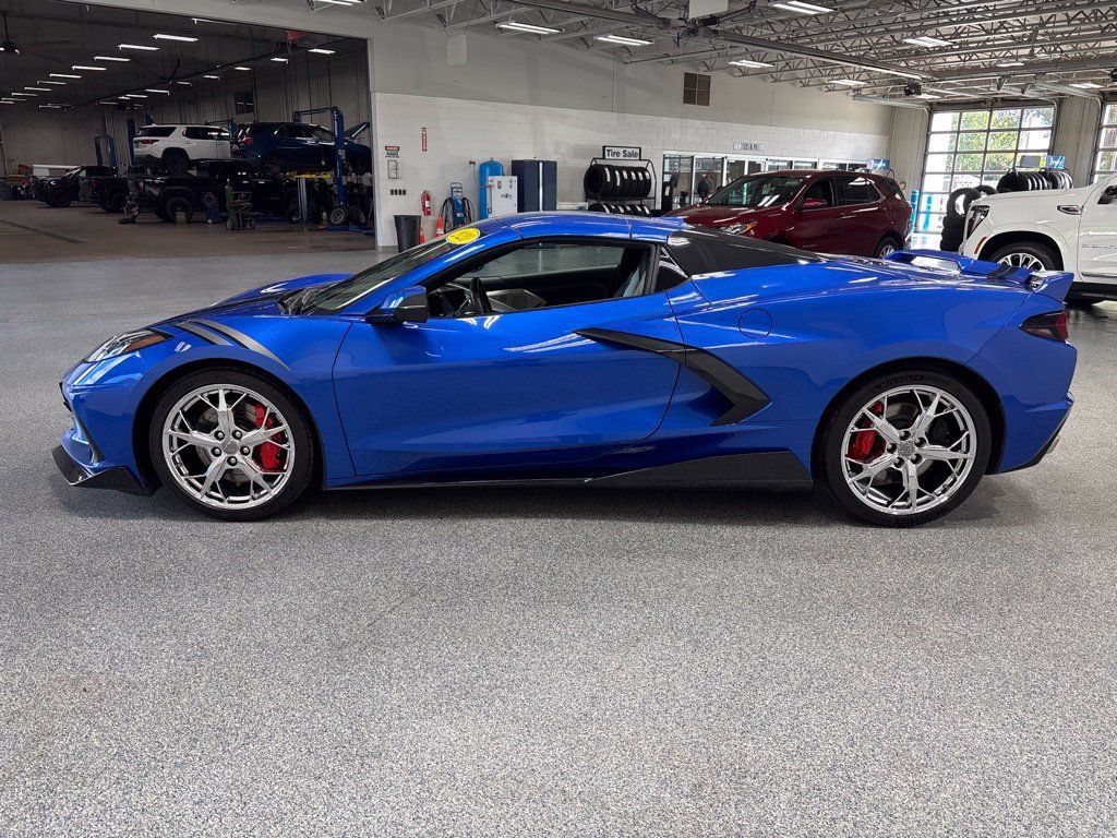 Used 2020 Chevrolet Corvette Stingray Preferred Conv w/ 2LT Preferred Equipment Group RWD image 4