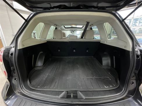Used 2015 Subaru Forester 2.5i Premium w/ All-Weather Package image 22