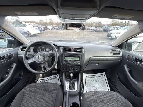 Used 2011 Volkswagen Jetta S FWD image 14
