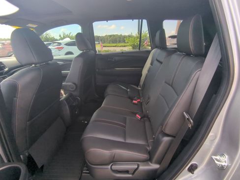 Used 2022 Honda Passport TrailSport image 12