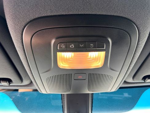 Used 2025 Mercedes-Benz Sprinter 2500 image 14