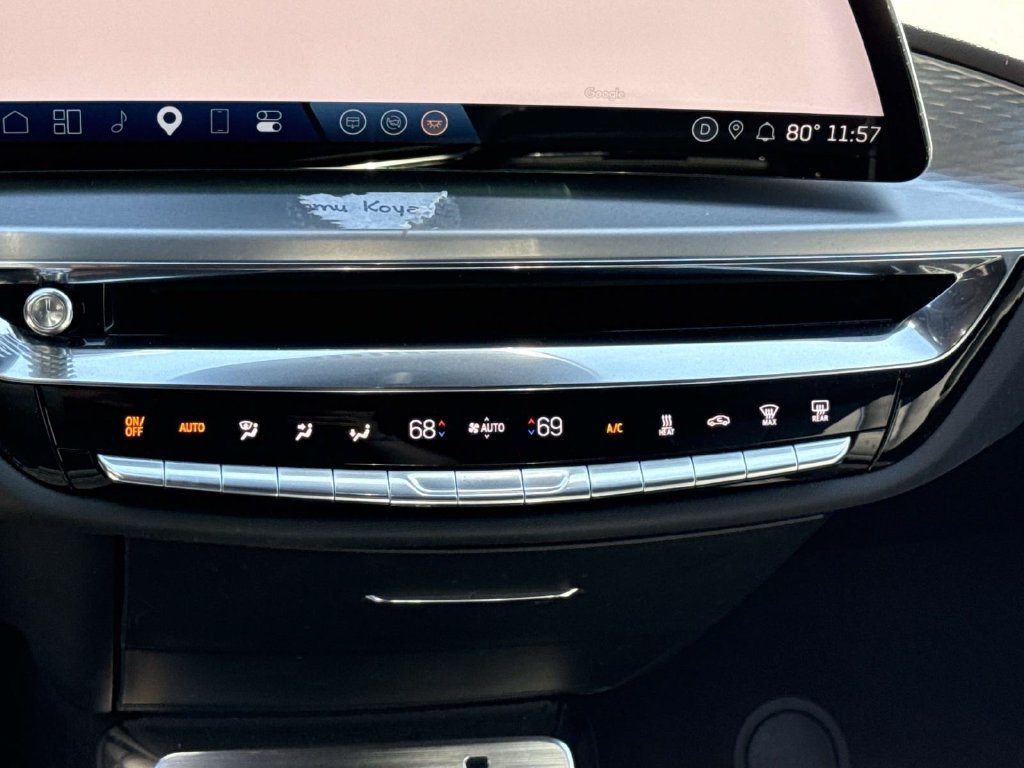Certified 2024 Cadillac Lyriq Sport AWD/4WD image 34