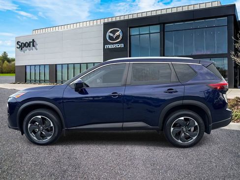 Used 2024 Nissan Rogue SV w/ SV Premium Package FWD image 7