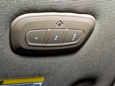 Used 2021 RAM 3500 Laramie image 18