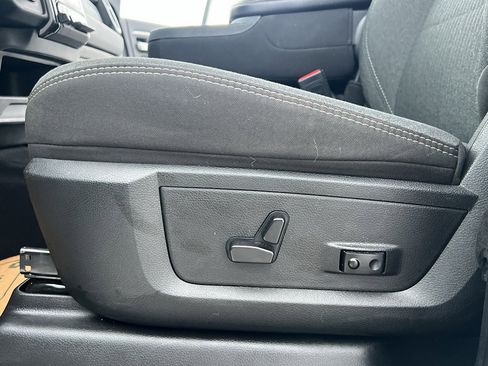 Used 2024 RAM 2500 Big Horn w/ Night Edition image 19