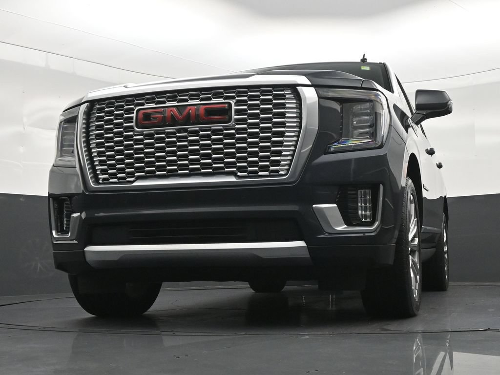 Used 2021 GMC Yukon Denali w/ Denali Premium Package AWD/4WD image 31