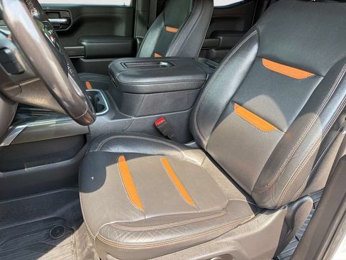 Used 2021 GMC Sierra 1500 AT4 w/ AT4 Preferred Package AWD/4WD image 21