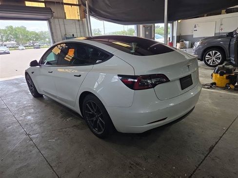 Used 2021 Tesla Model 3 Long Range AWD/4WD image 4