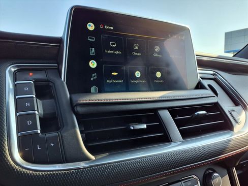 Used 2022 Chevrolet Tahoe RST w/ Luxury Package image 16