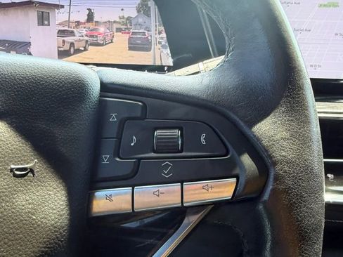 Used 2022 Cadillac Escalade Sport RWD image 26