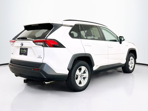 Used 2019 Toyota RAV4 LE image 9