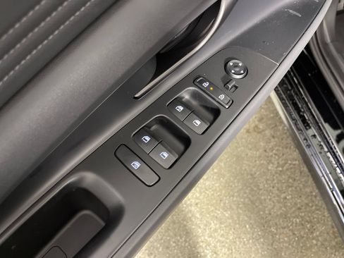 New 2026 Hyundai Elantra SEL FWD image 18