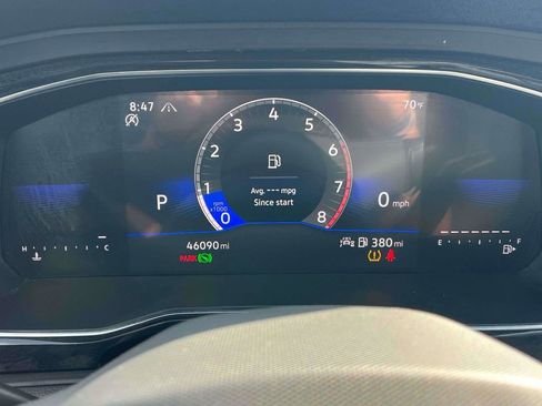 Used 2024 Volkswagen Jetta SE image 23