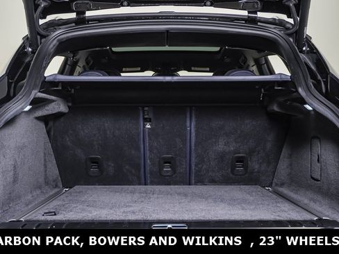 Used 2025 Aston Martin DBX 707 image 32