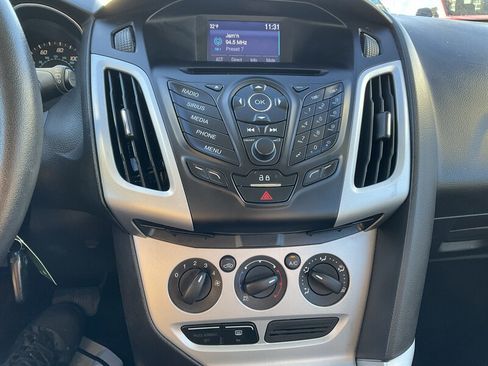 Used 2014 Ford Focus SE w/ Equipment Group 201A image 20