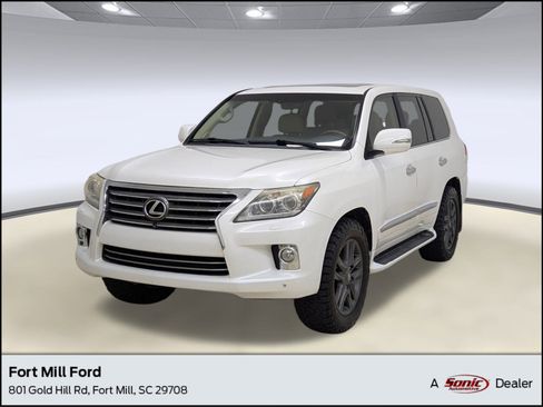 Used 2013 Lexus LX 570 4WD image 1