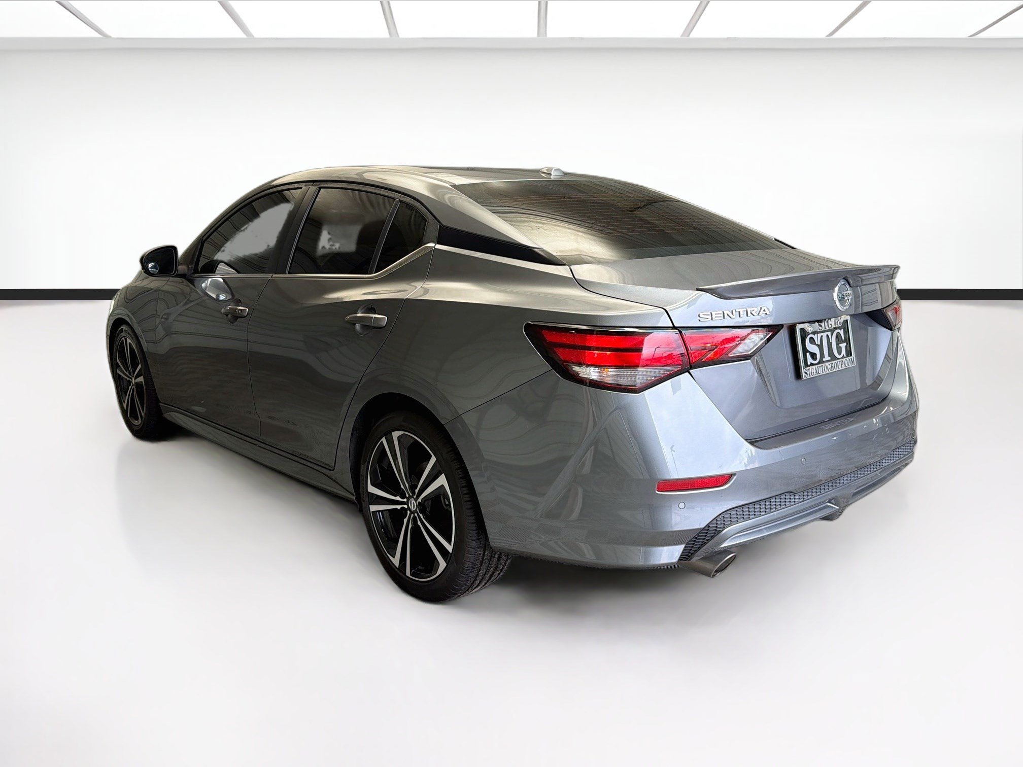 Used 2022 Nissan Sentra SR FWD image 6