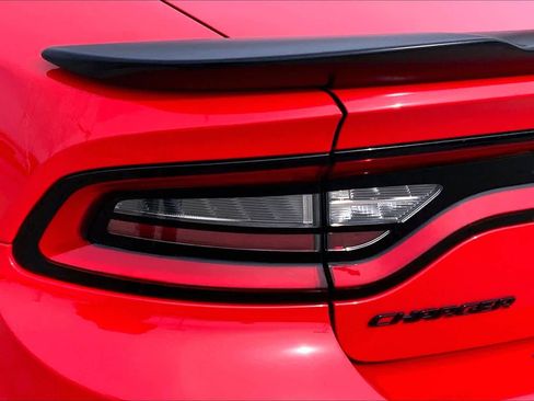 Used 2018 Dodge Charger SXT w/ Blacktop Package image 27