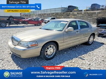 Used 2011 Lincoln Town Car Signature Limited w/ Continental Edition Pkg