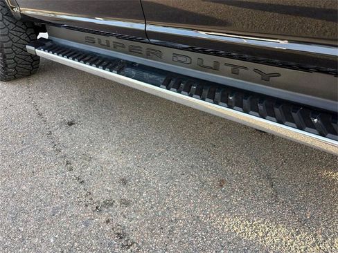 Used 2020 Ford F350 Lariat w/ Lariat Ultimate Package image 11