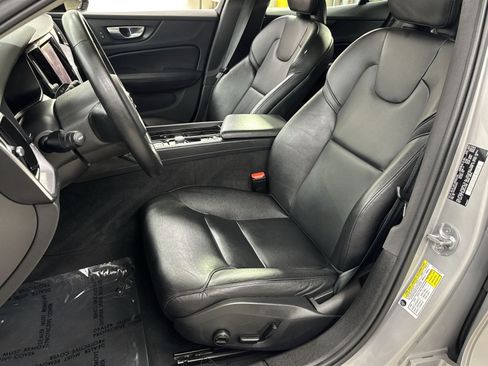 Used 2024 Volvo S60 B5 Core FWD image 25