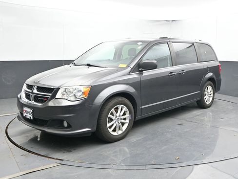 Used 2018 Dodge Grand Caravan SXT FWD image 7