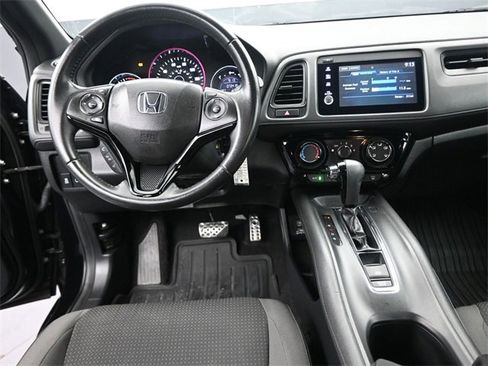 Used 2019 Honda HR-V Sport image 11