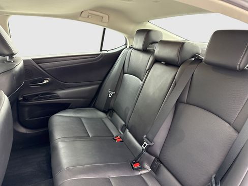 Used 2022 Lexus ES 300h w/ Premium Package FWD image 37