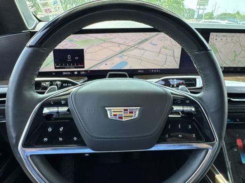 Used 2025 Cadillac Escalade ESV Sport Platinum AWD/4WD image 29