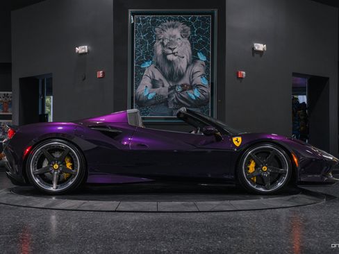 Used 2022 Ferrari F8 Tributo RWD image 49