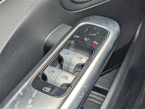 Used 2022 Mercedes-Benz C 300 4MATIC Sedan image 25